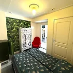 Friend Zone Apartment Zaandam